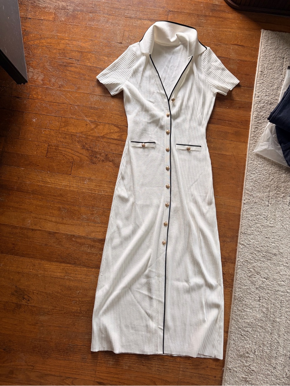 White Collar-Trim Ribbed Button-Front Maxi Dress